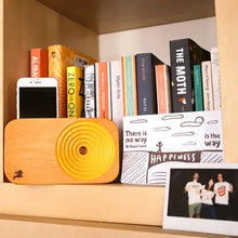 Load image into Gallery viewer, Bitti Gitti Wooden Sound Speaker for mobile phones- Yellow