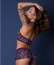 Load image into Gallery viewer, Halter & Hot Short Gummybear S/M